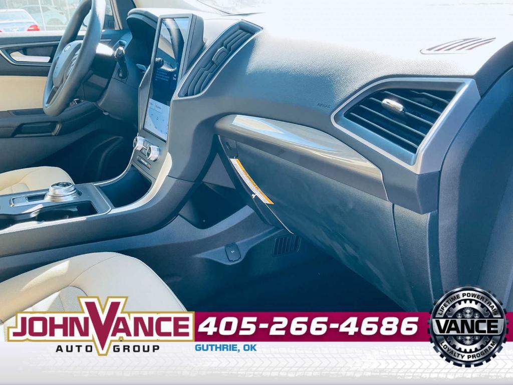 used 2024 Ford Edge car, priced at $28,000