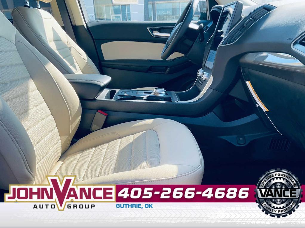 used 2024 Ford Edge car, priced at $28,000