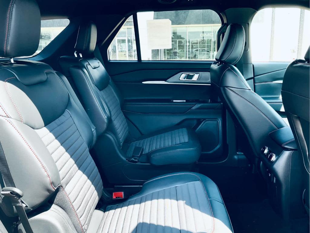 new 2025 Ford Explorer car, priced at $52,265