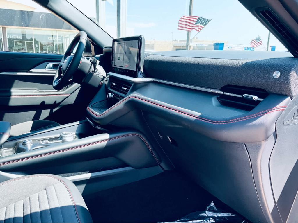 new 2025 Ford Explorer car, priced at $52,265