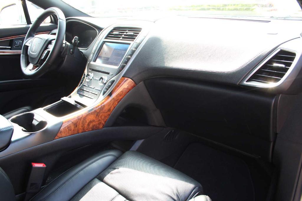 used 2020 Lincoln Nautilus car, priced at $23,376