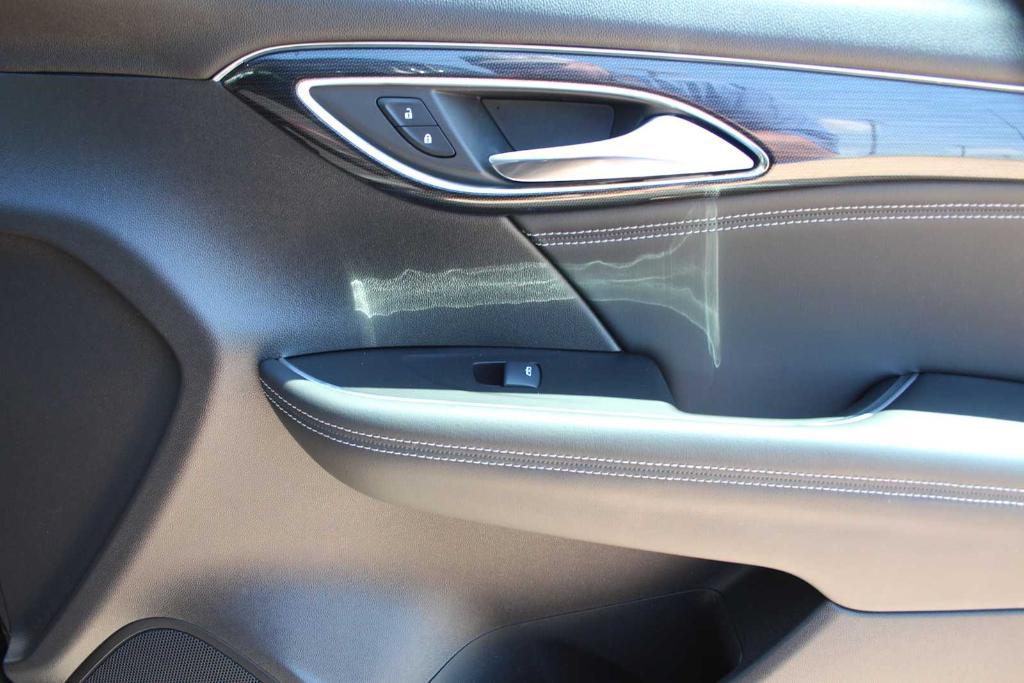 used 2022 Buick Envision car, priced at $23,249