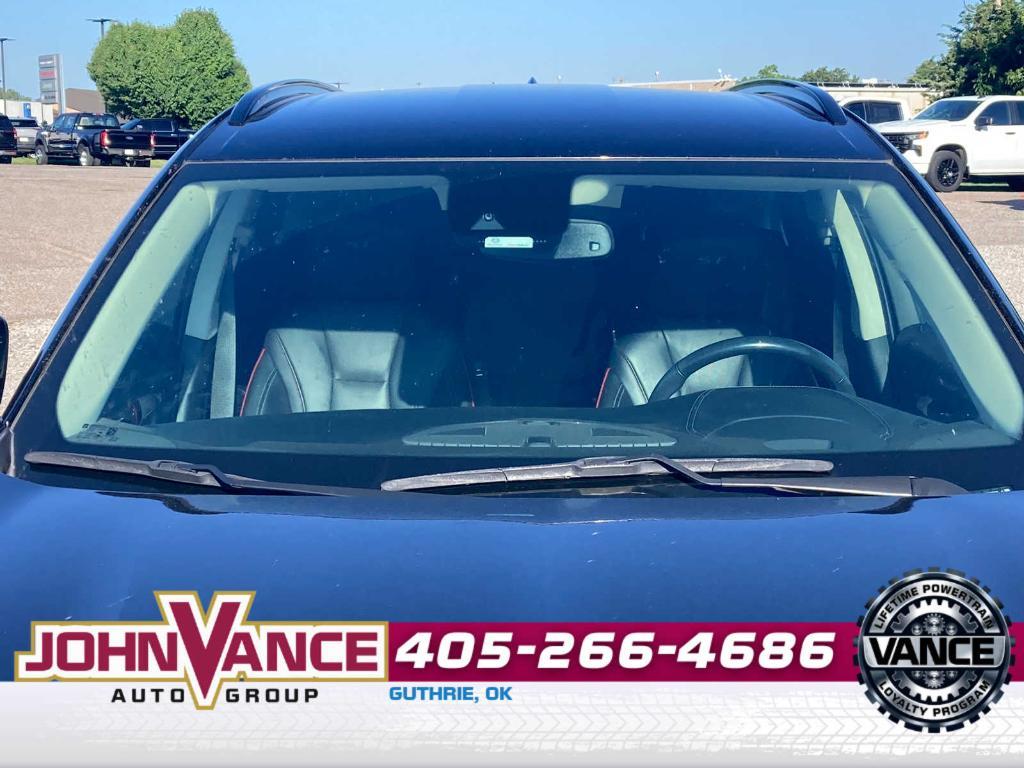used 2022 Buick Envision car, priced at $23,914