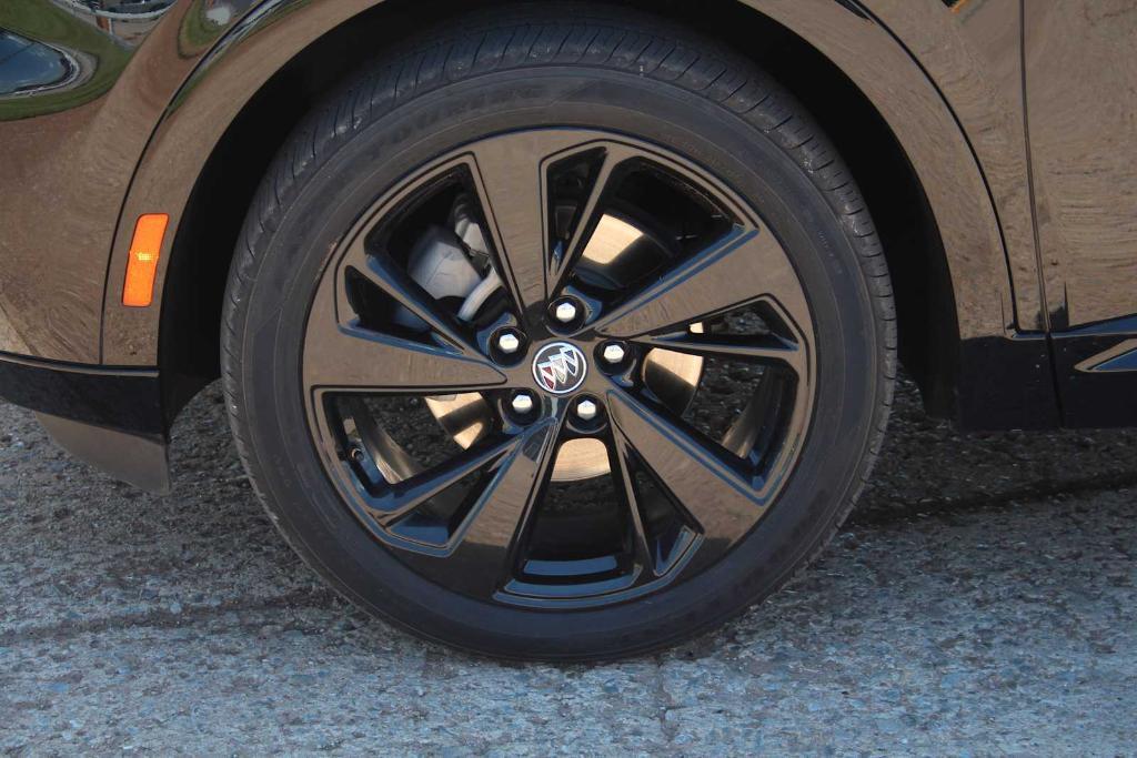 used 2022 Buick Envision car, priced at $23,249