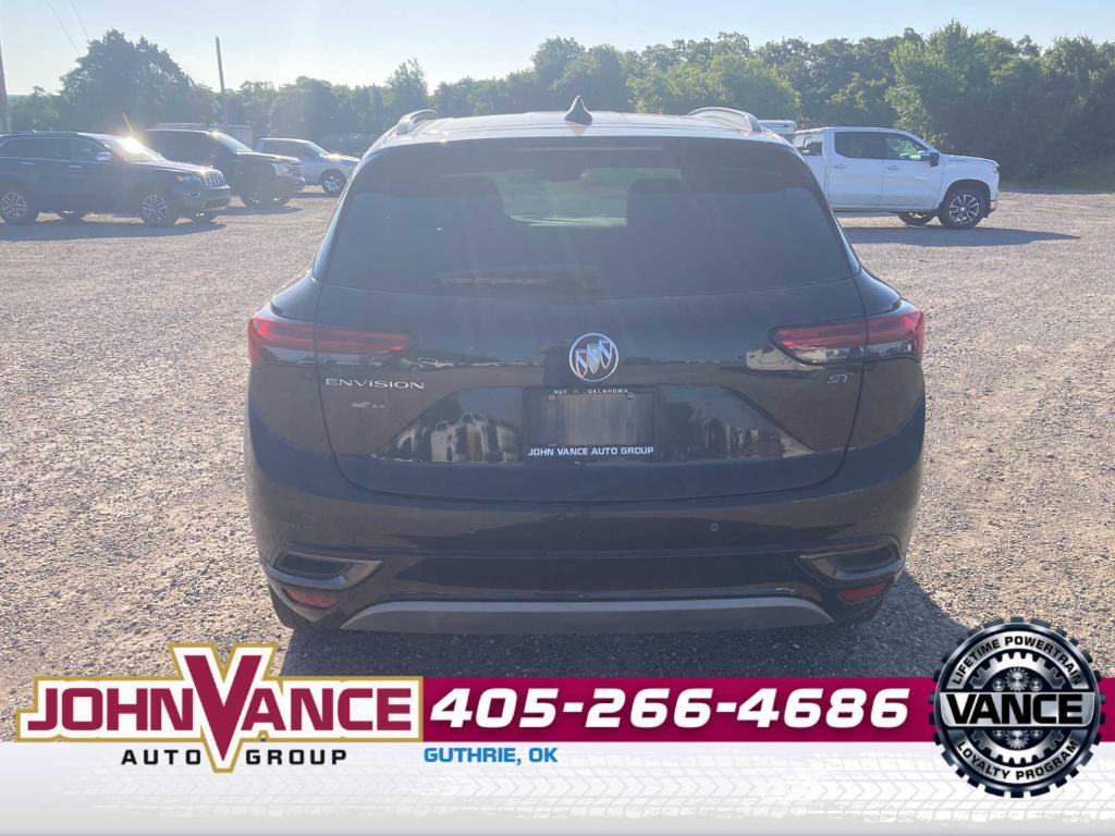 used 2022 Buick Envision car, priced at $23,914