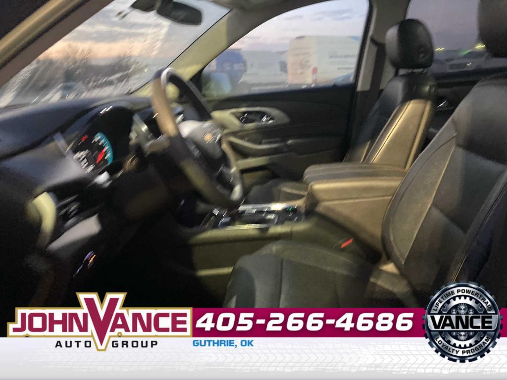used 2021 Chevrolet Traverse car, priced at $17,000