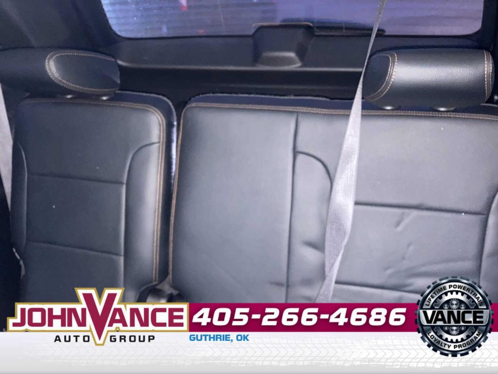 used 2021 Chevrolet Traverse car, priced at $17,000