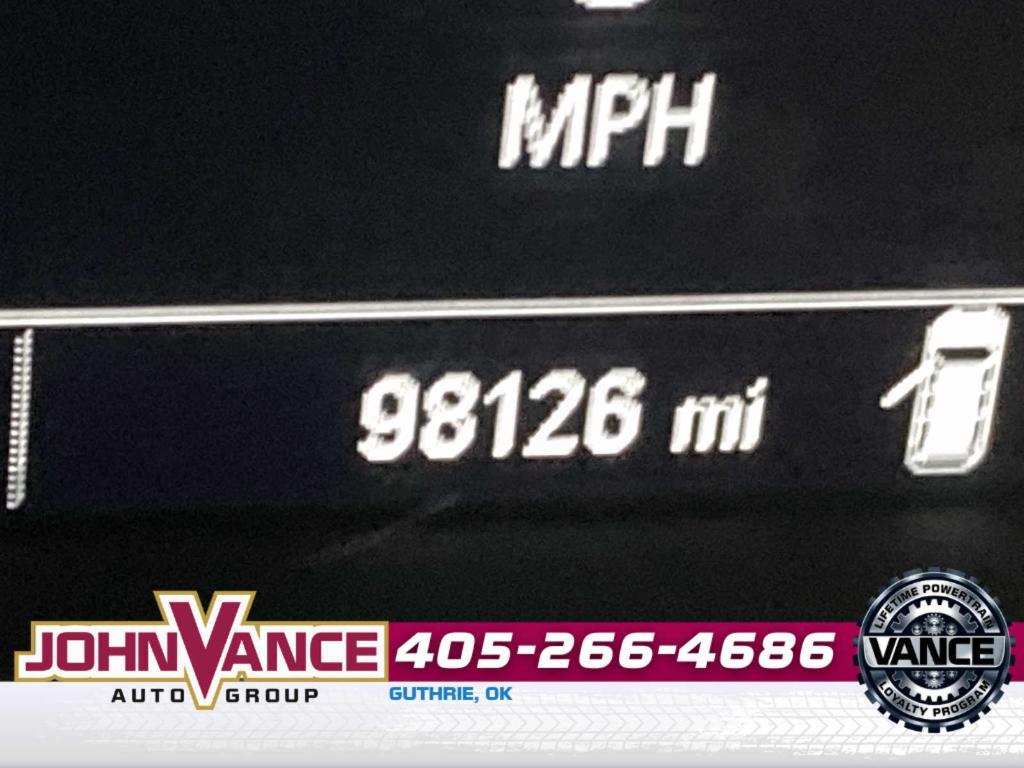 used 2021 Chevrolet Traverse car, priced at $17,000