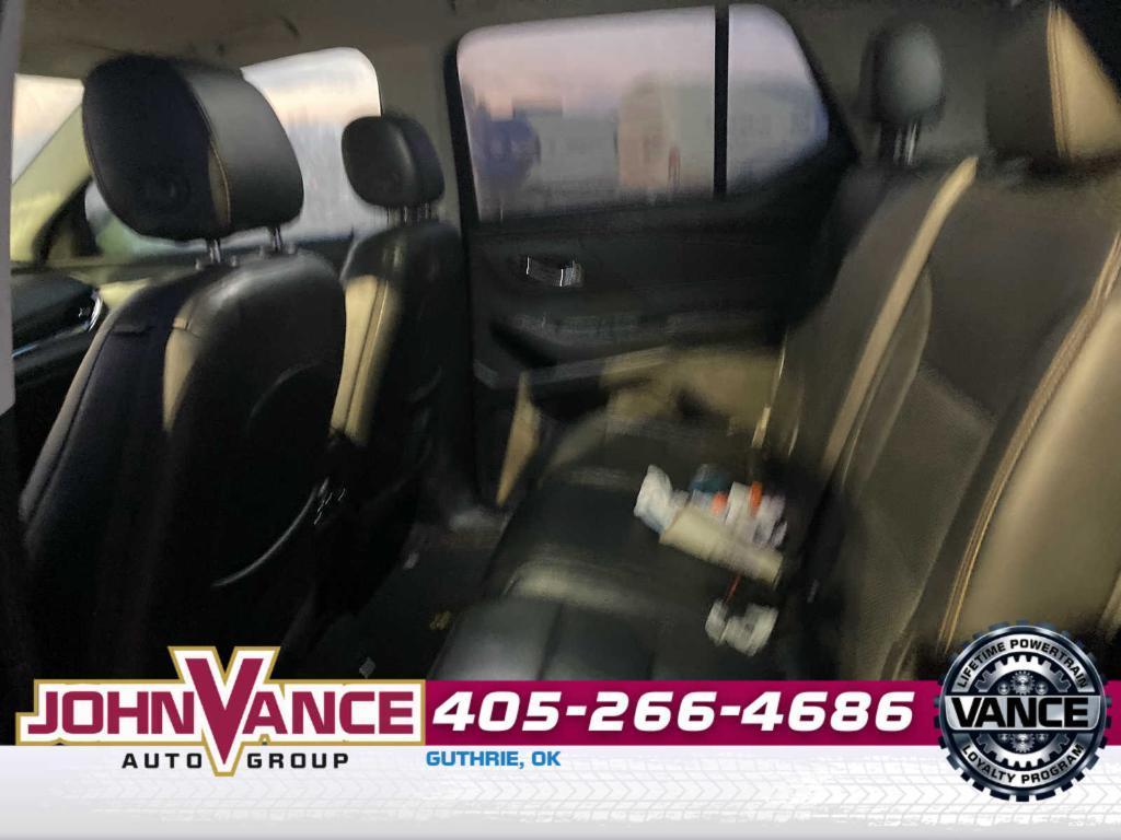 used 2021 Chevrolet Traverse car, priced at $17,000