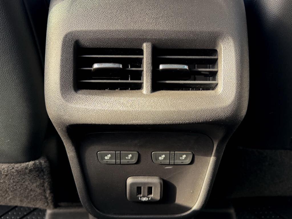 used 2020 Chevrolet Equinox car, priced at $16,611