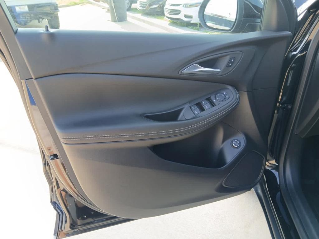 used 2025 Buick Encore GX car, priced at $25,499