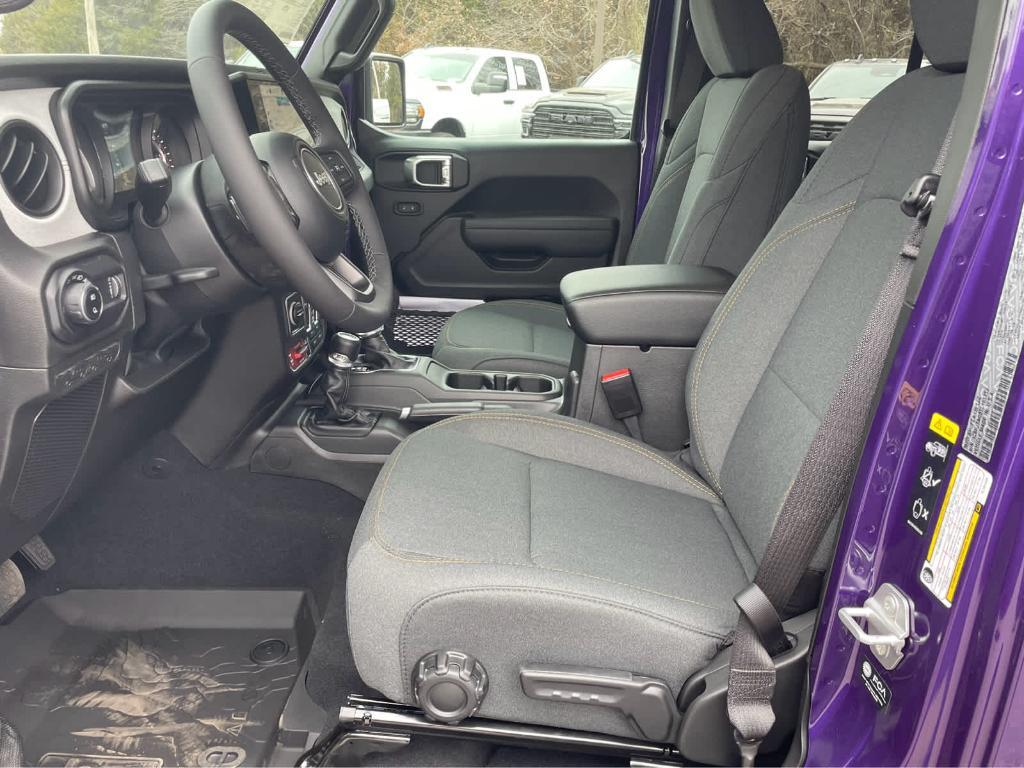 new 2026 Jeep Gladiator car, priced at $49,890