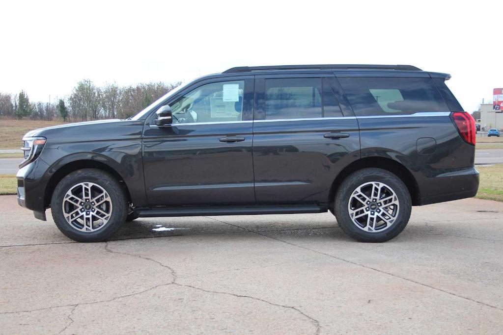 new 2025 Ford Expedition car, priced at $68,385