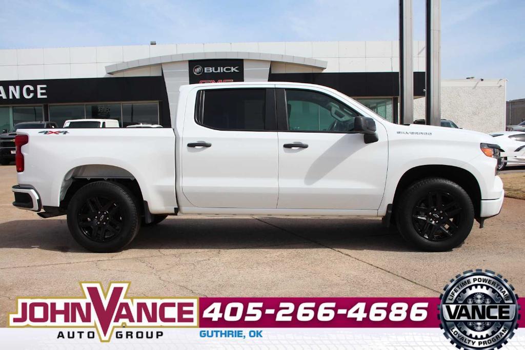 used 2022 Chevrolet Silverado 1500 car, priced at $31,350