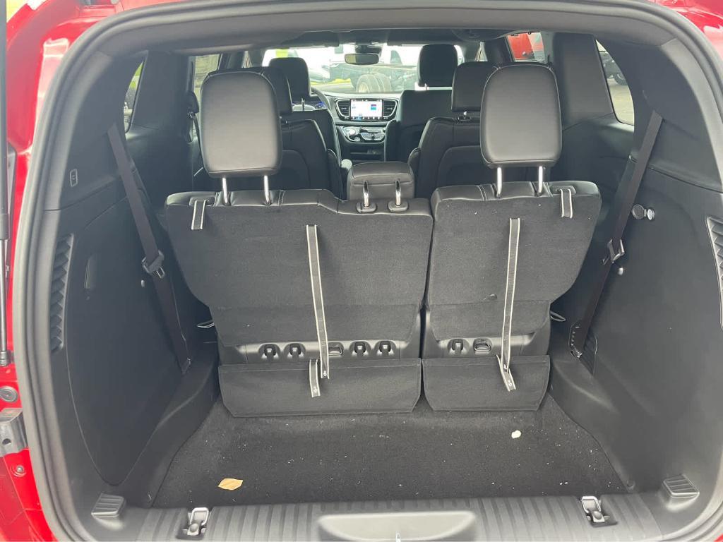 new 2026 Chrysler Pacifica car, priced at $39,775