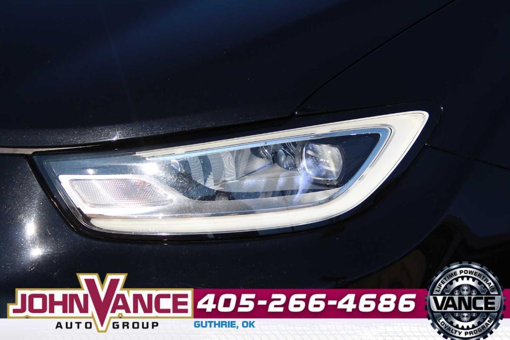 used 2025 Chrysler Pacifica car, priced at $33,750