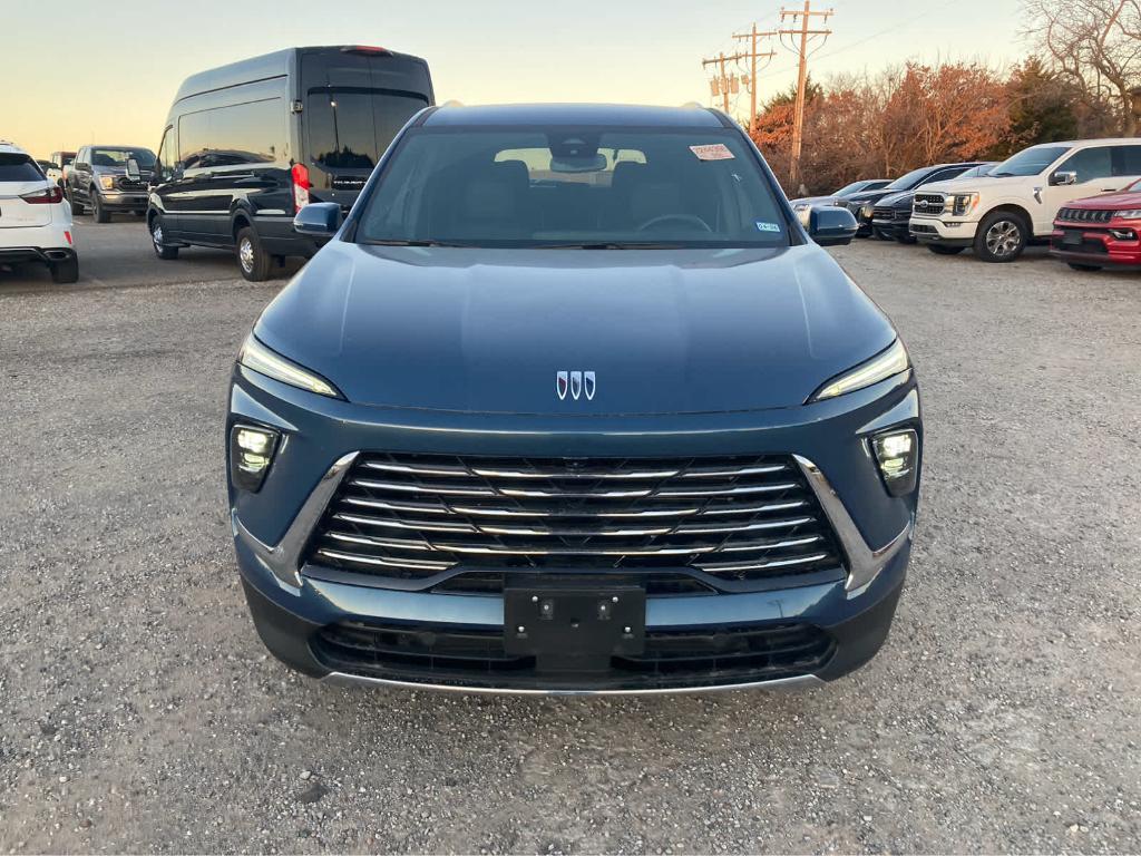 used 2025 Buick Enclave car, priced at $37,370