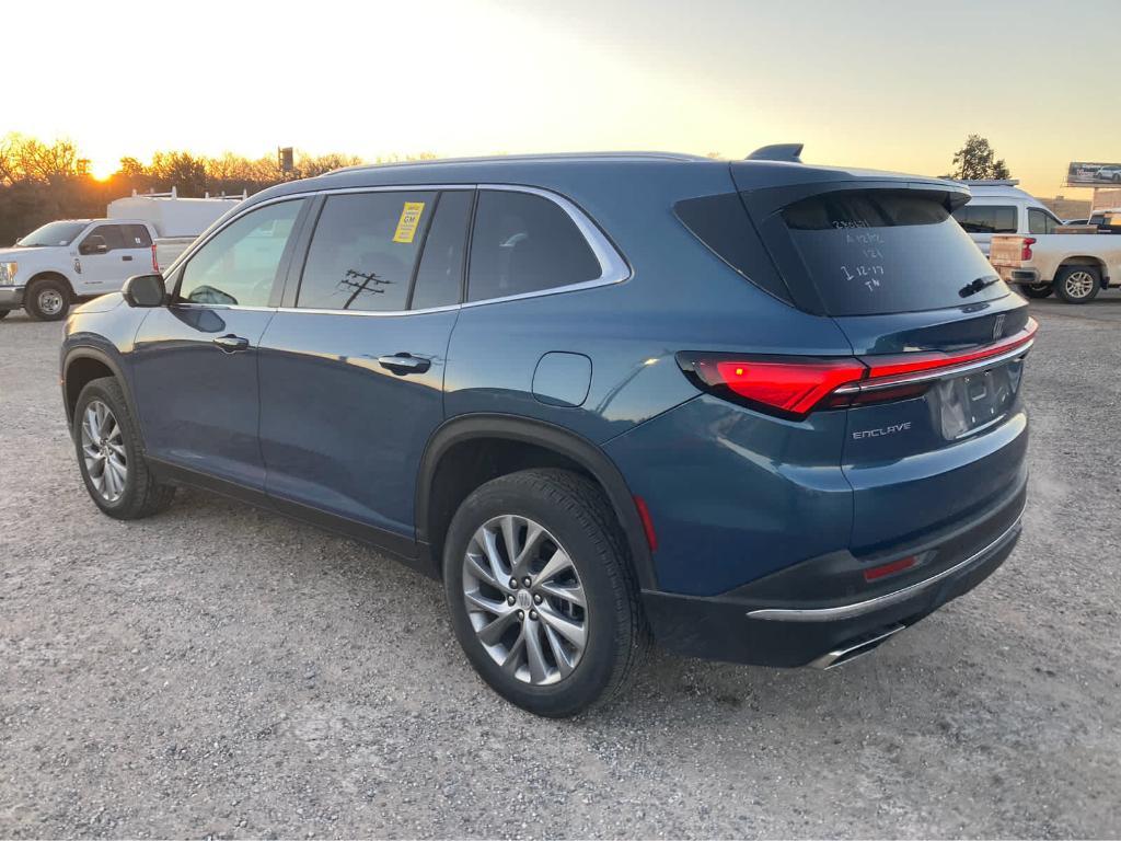 used 2025 Buick Enclave car, priced at $37,370