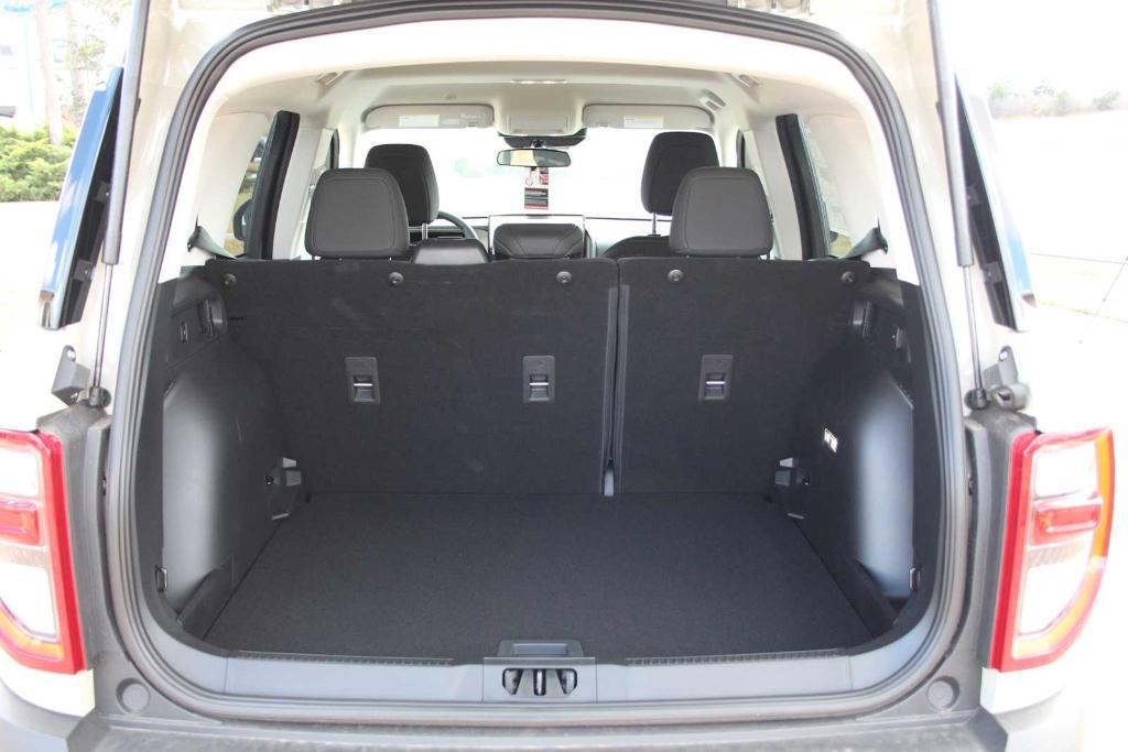 new 2025 Ford Bronco Sport car, priced at $31,580