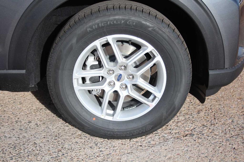 new 2026 Ford Explorer car, priced at $41,425