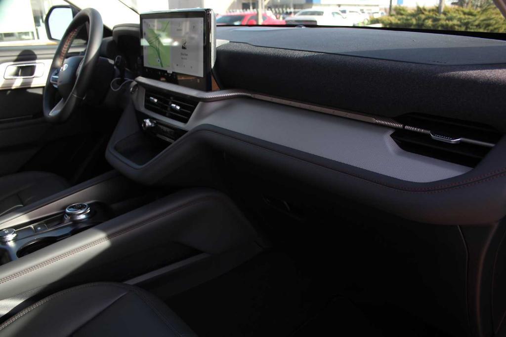 new 2026 Ford Explorer car, priced at $41,425