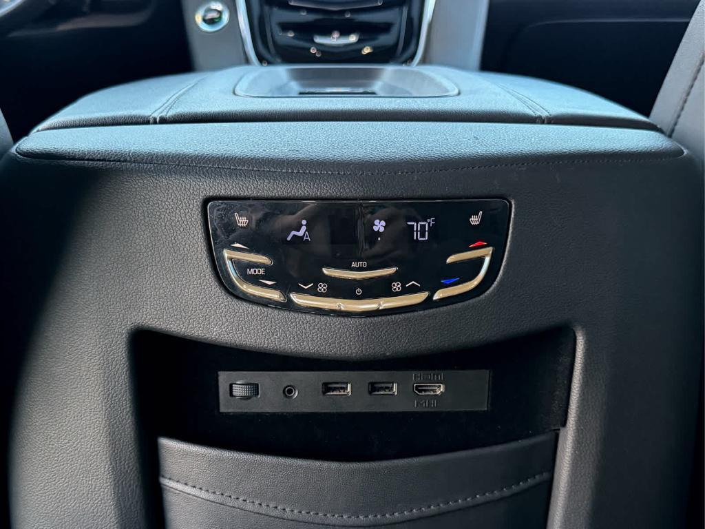 used 2019 Cadillac Escalade ESV car, priced at $31,997