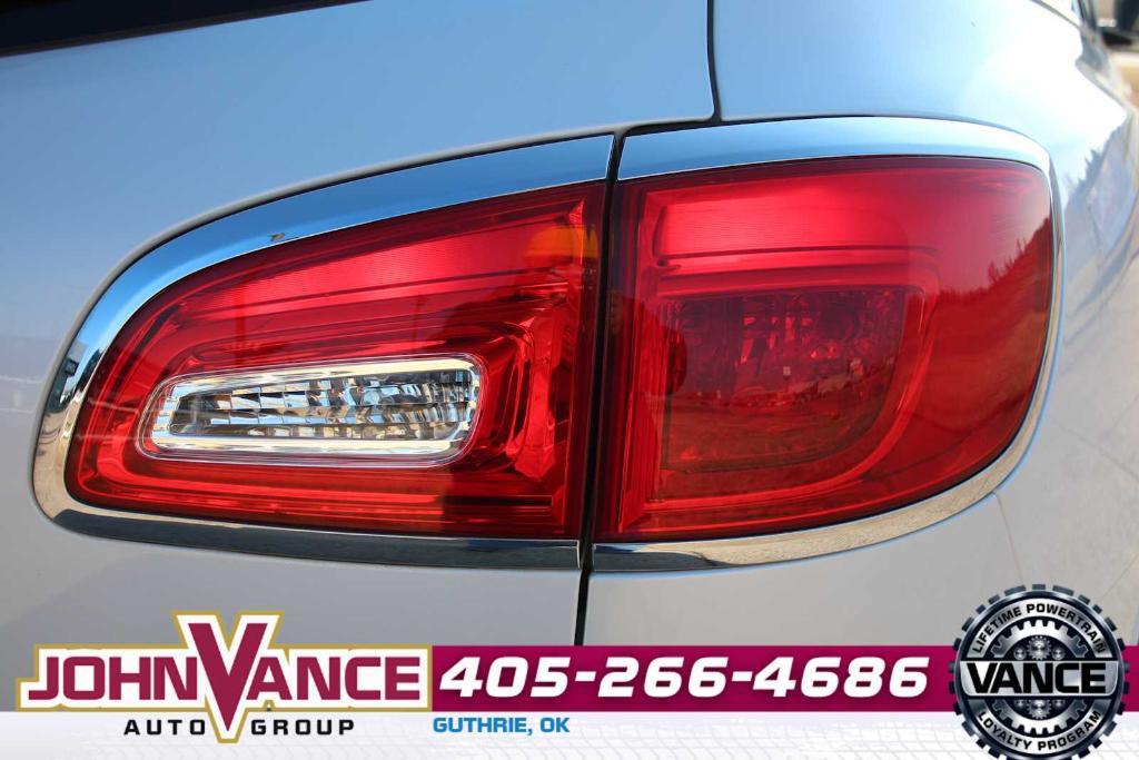 used 2016 Buick Enclave car, priced at $15,000