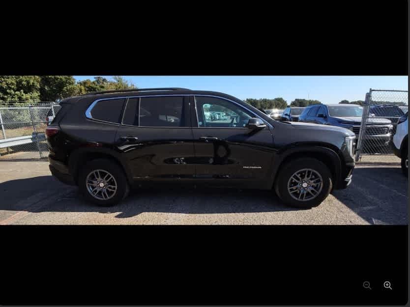 used 2025 GMC Acadia car, priced at $35,000