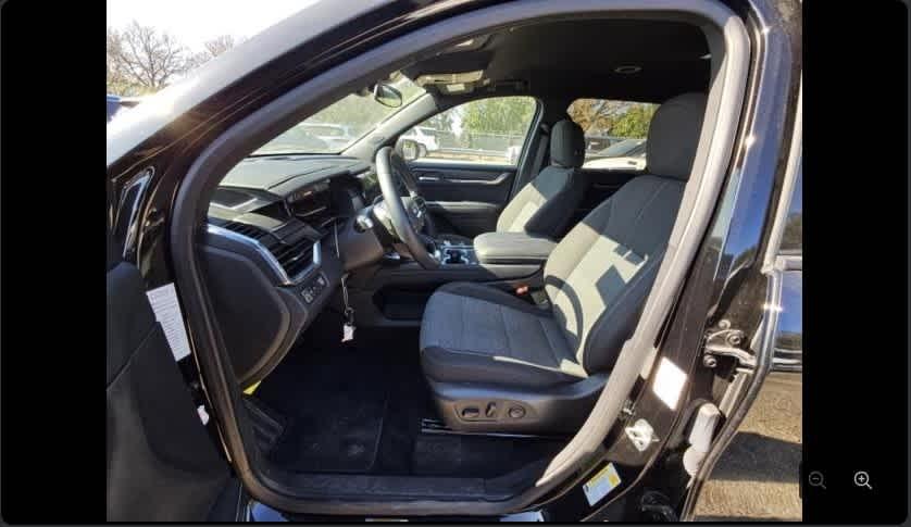 used 2025 GMC Acadia car, priced at $35,000