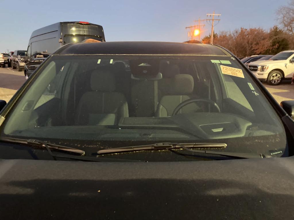 used 2025 GMC Acadia car, priced at $35,000