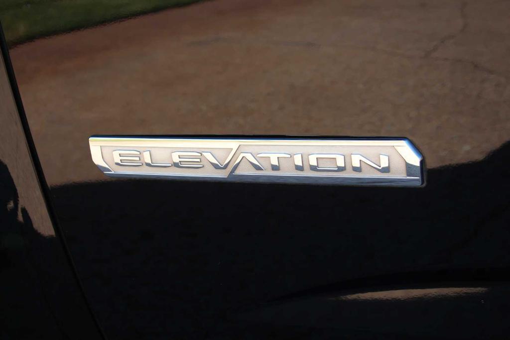 used 2022 GMC Canyon car, priced at $33,685