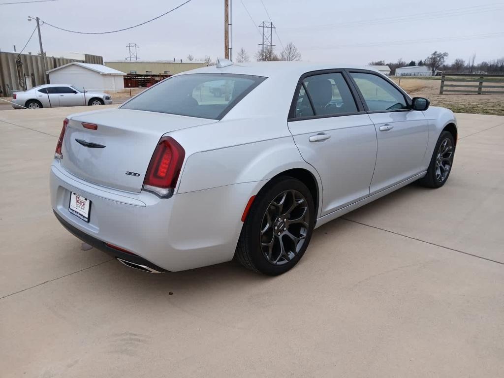 used 2022 Chrysler 300 car, priced at $22,154