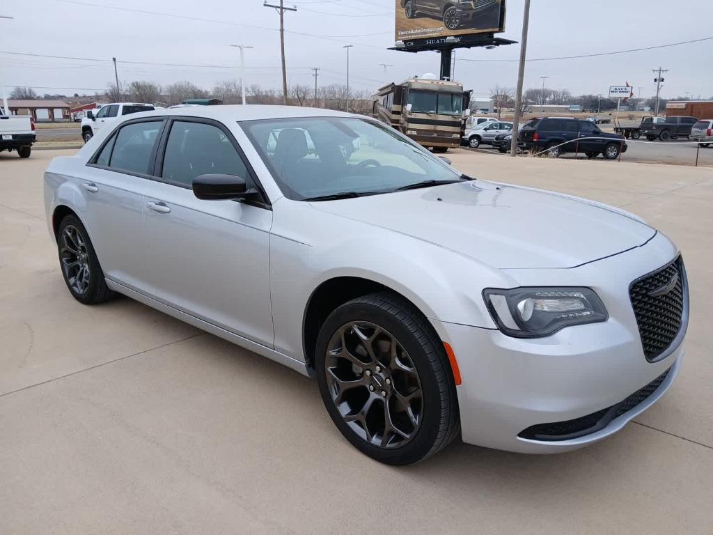 used 2022 Chrysler 300 car, priced at $22,154