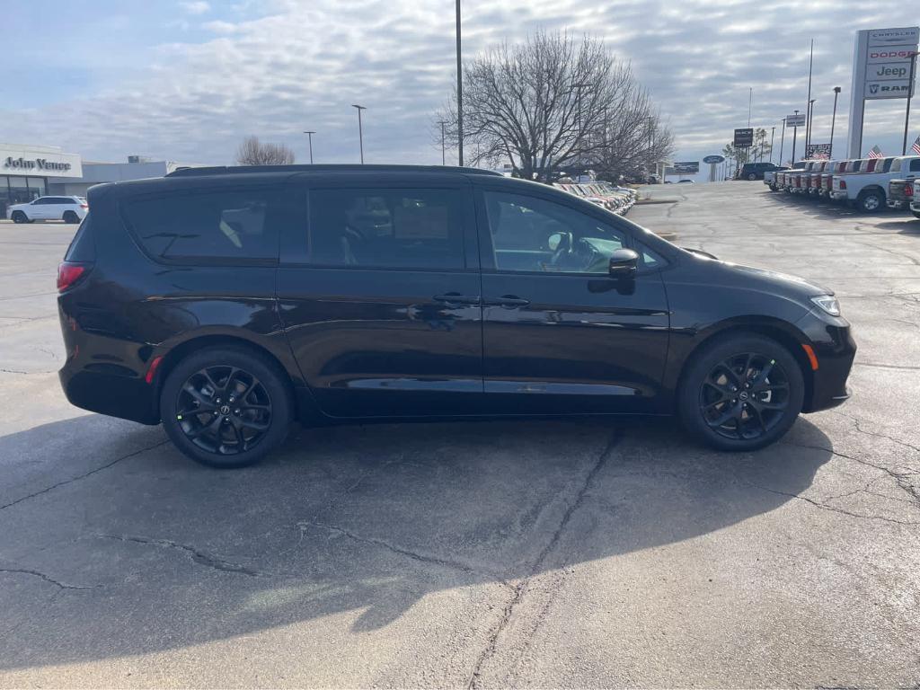 new 2026 Chrysler Pacifica car, priced at $41,410