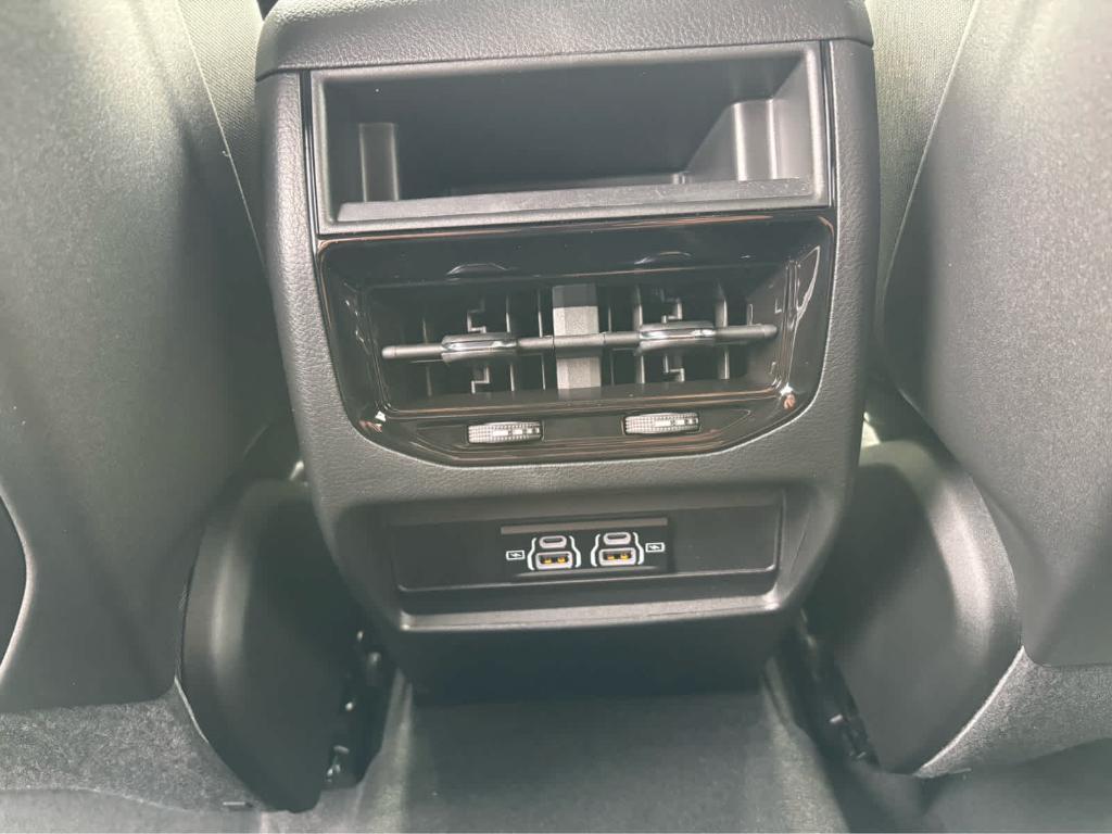 new 2025 Jeep Grand Cherokee car, priced at $32,880