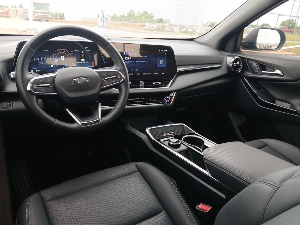 used 2026 Chevrolet Equinox car, priced at $31,812
