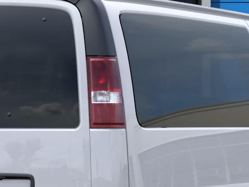 new 2026 Chevrolet Express 3500 car