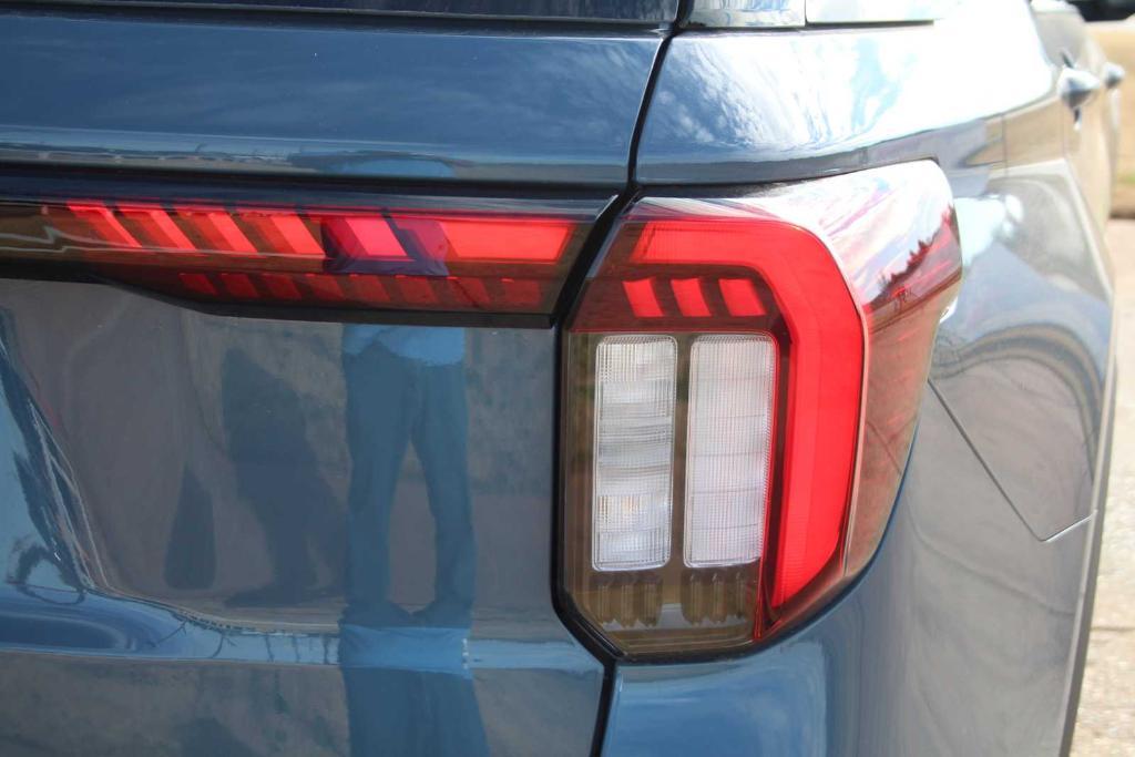 new 2025 Ford Explorer car, priced at $60,805