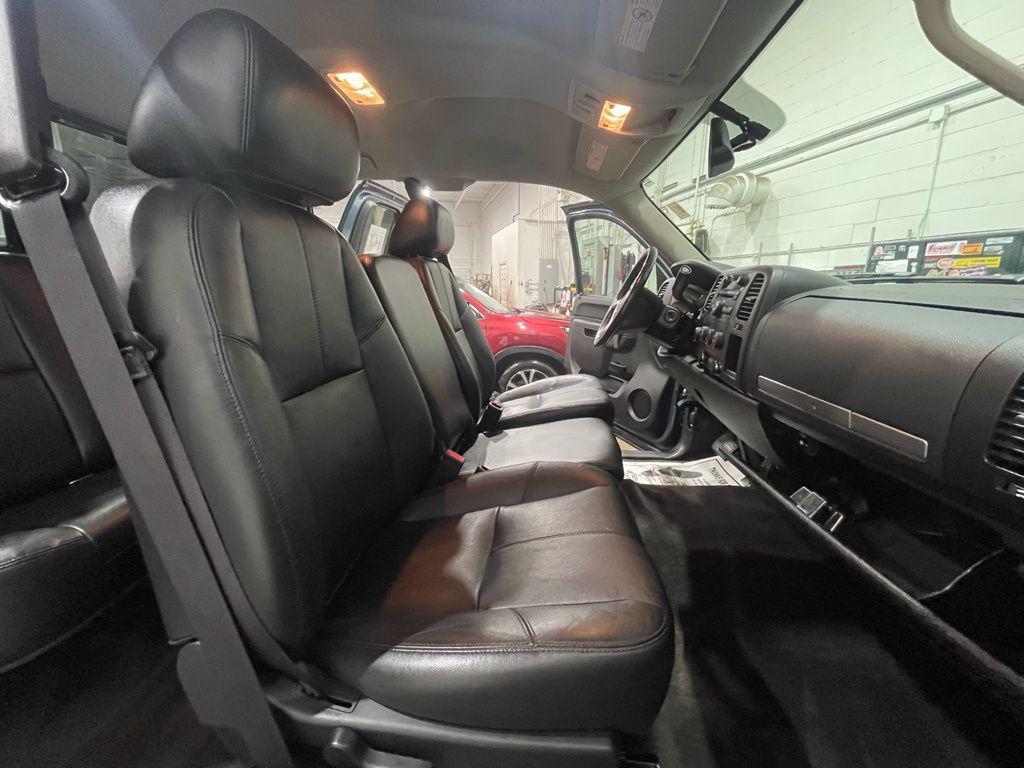 used 2013 GMC Sierra 2500 car, priced at $24,999