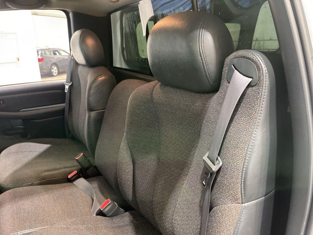 used 2000 Chevrolet Silverado 1500 car, priced at $11,999