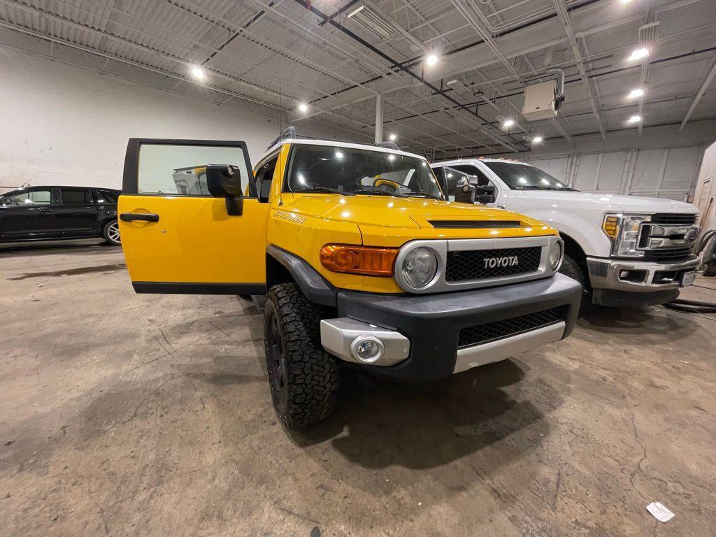 used 2007 Toyota FJ Cruiser car, priced at $20,999