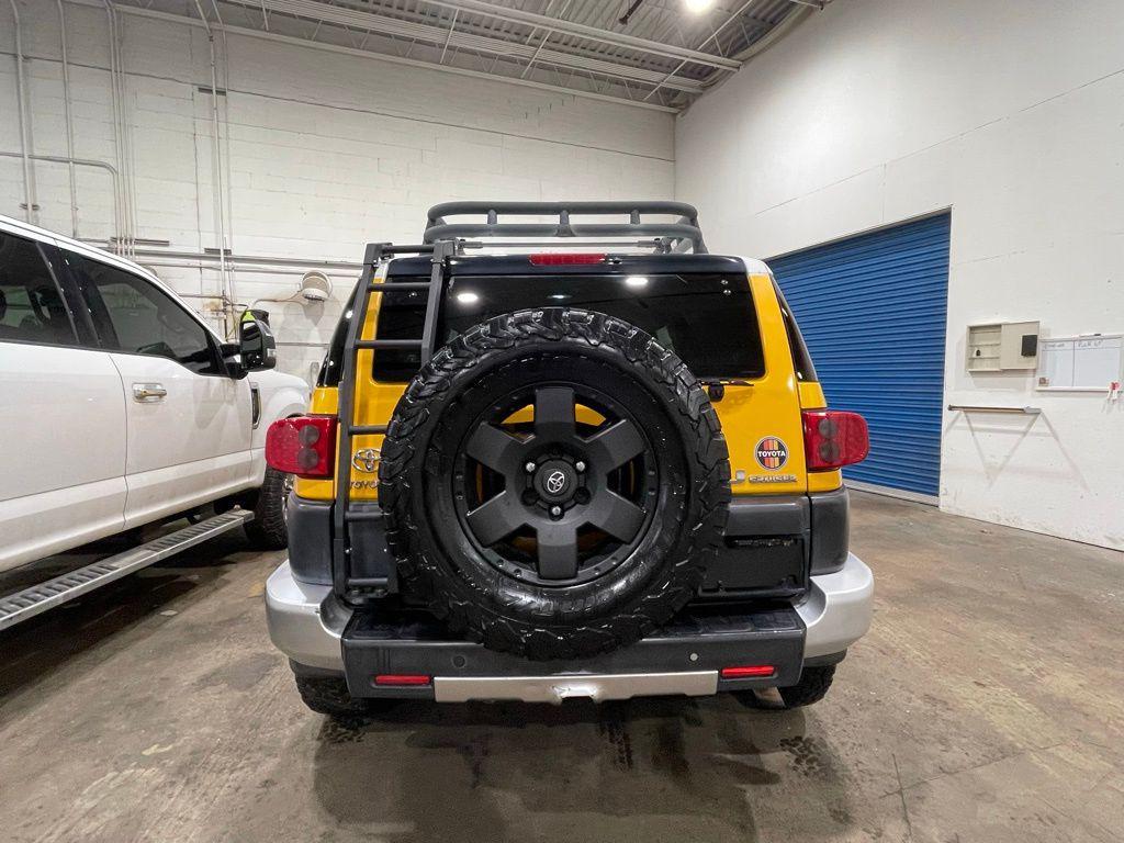used 2007 Toyota FJ Cruiser car, priced at $20,999