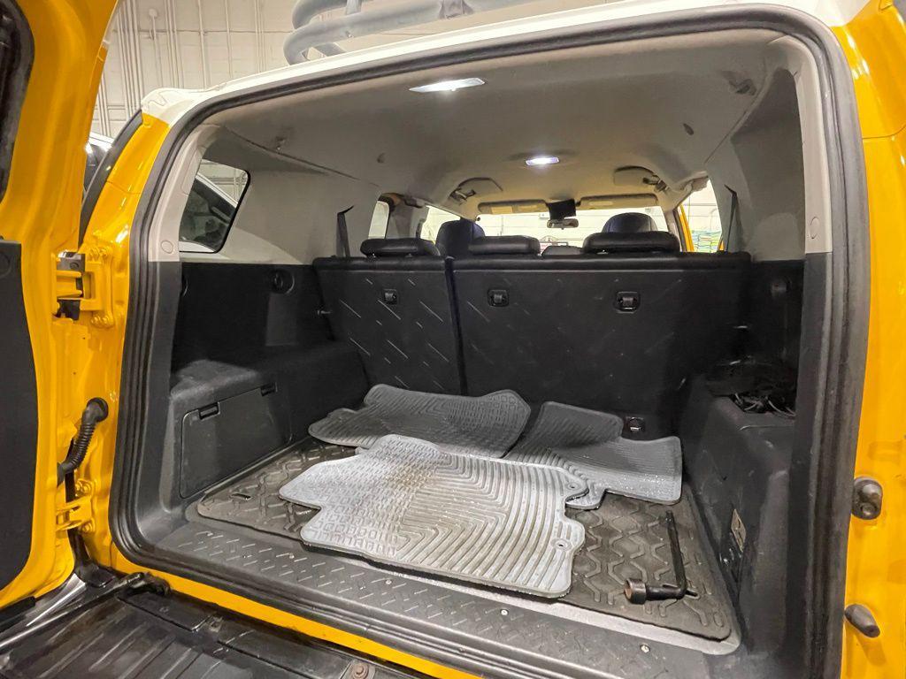 used 2007 Toyota FJ Cruiser car, priced at $20,999