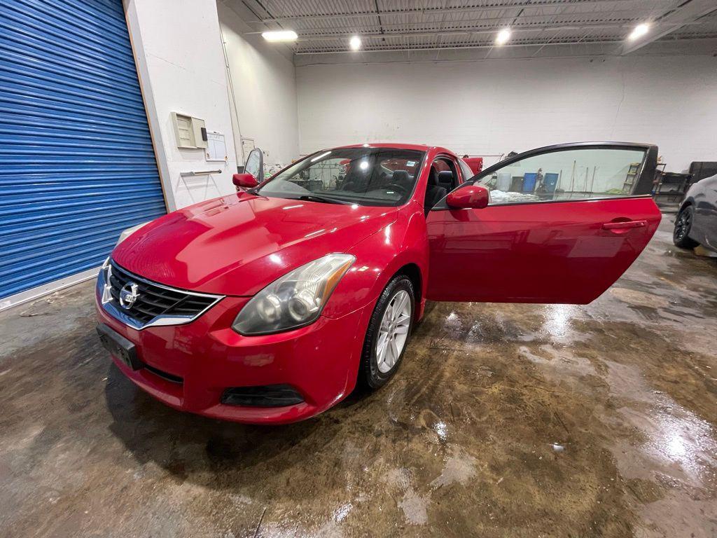 used 2010 Nissan Altima car, priced at $5,999