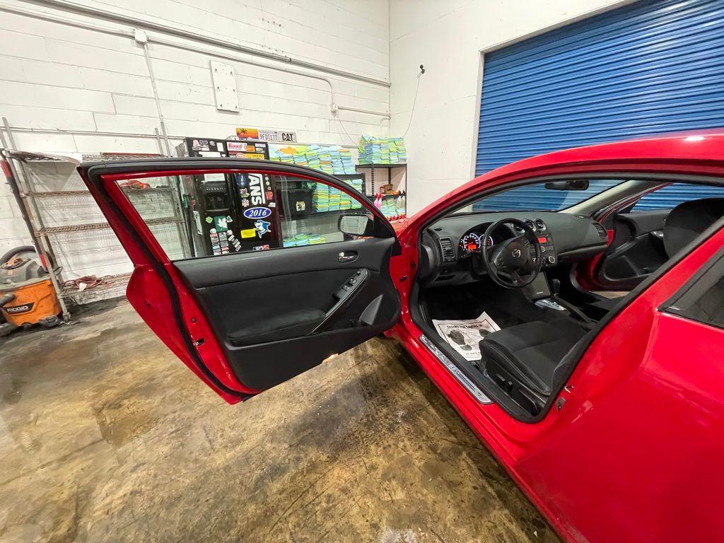 used 2010 Nissan Altima car, priced at $5,999