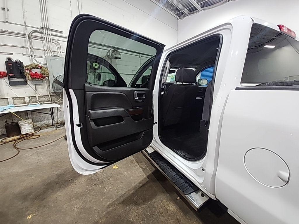 used 2018 GMC Sierra 1500 car, priced at $22,999
