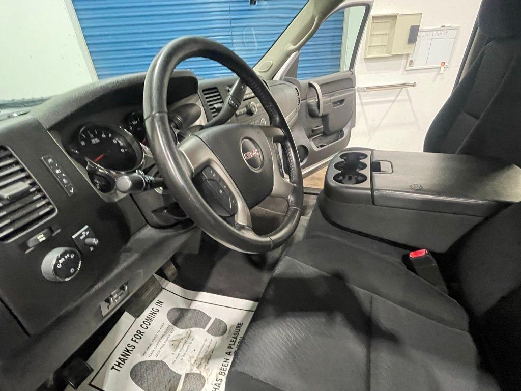 used 2014 GMC Sierra 2500 car, priced at $17,999