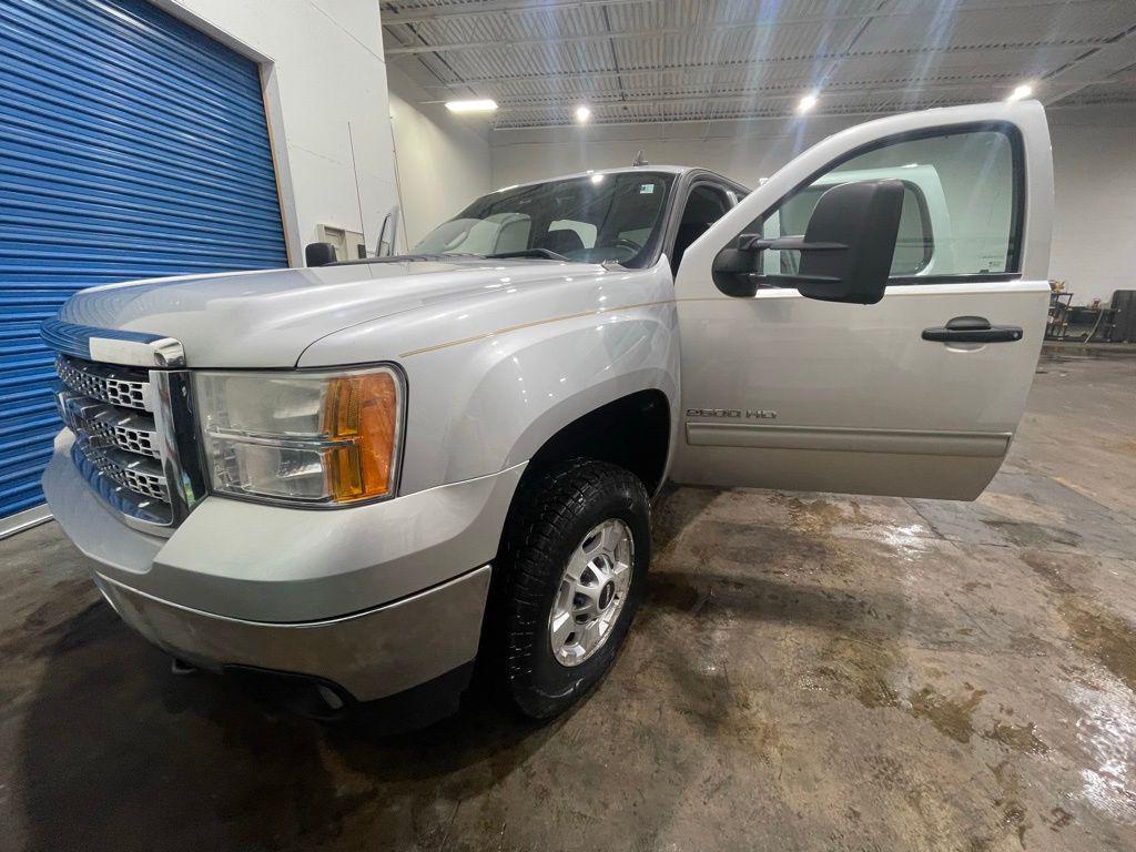 used 2014 GMC Sierra 2500 car, priced at $17,999