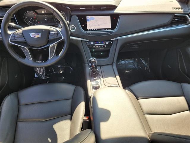 used 2025 Cadillac XT5 car, priced at $40,900