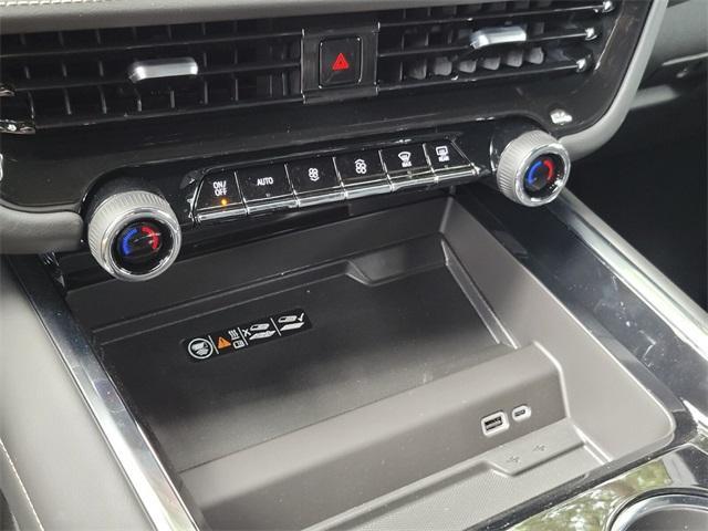 new 2025 Chevrolet Tahoe car, priced at $80,126